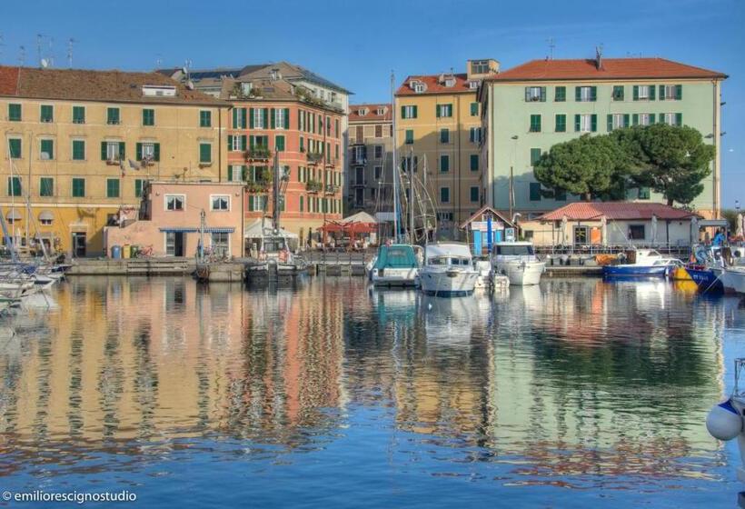 펜션 Club Nautico Savona