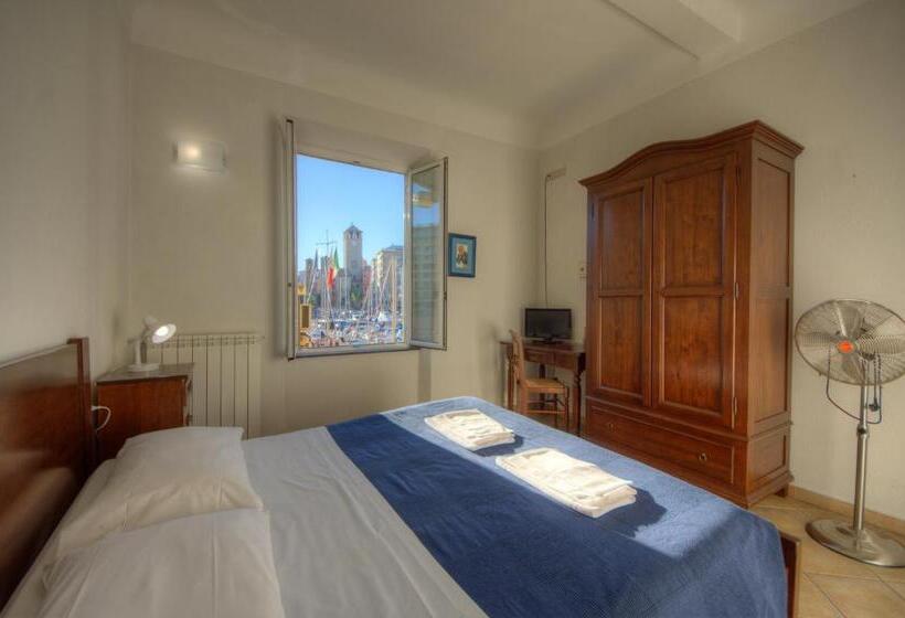 펜션 Club Nautico Savona