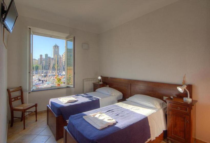 펜션 Club Nautico Savona