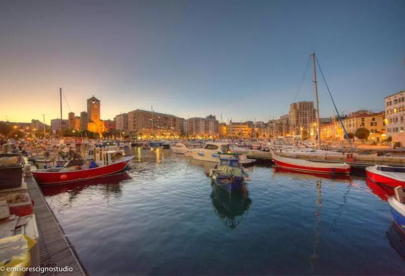 پانسیون Club Nautico Savona