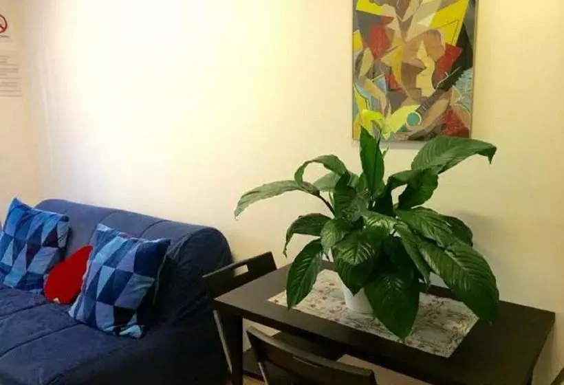 پانسیون Lo Studio Guest House