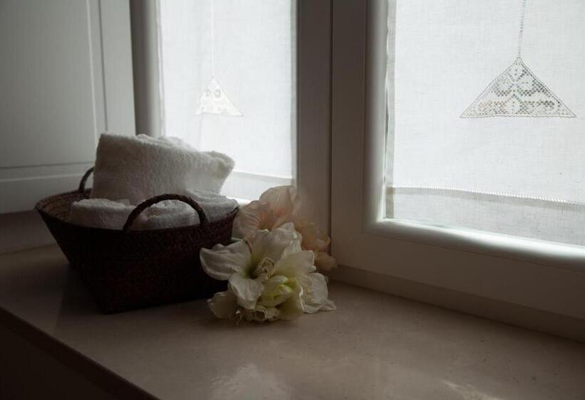 پانسیون Marinella Suite Home