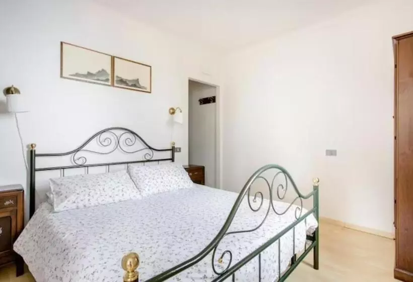 ペンション Villa Pizzini Mottarone   Restaurant And Rooms