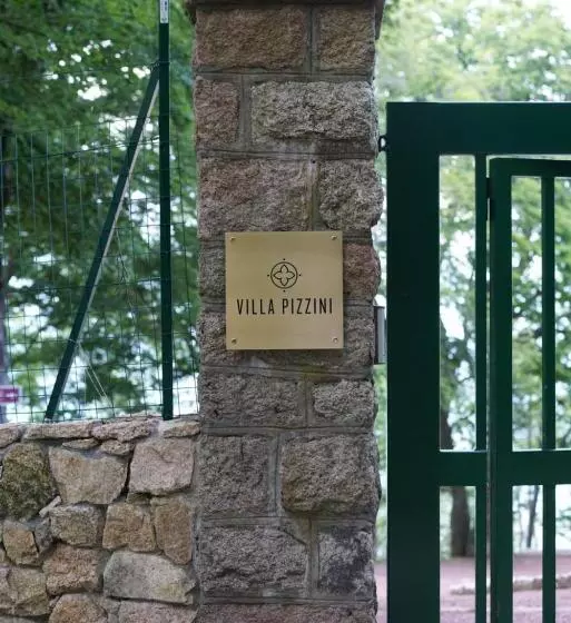 ペンション Villa Pizzini Mottarone   Restaurant And Rooms