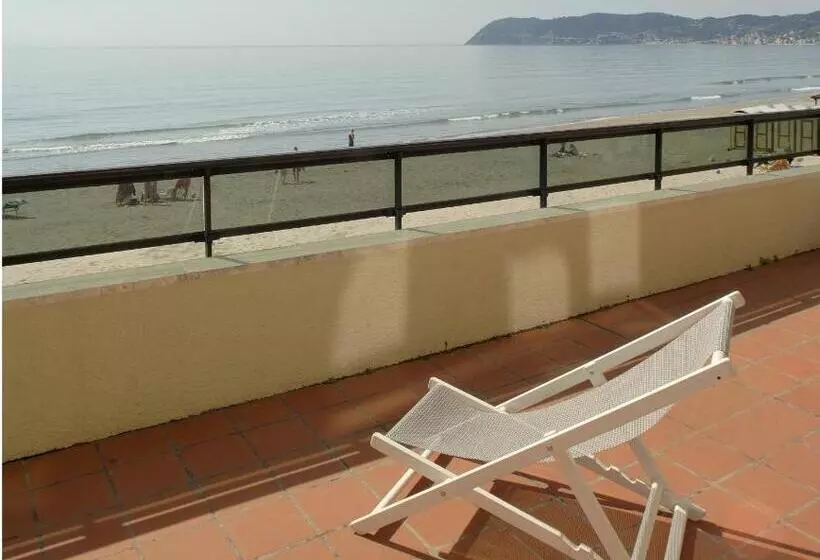 Residence Sole Mare Alaxi Hotels
