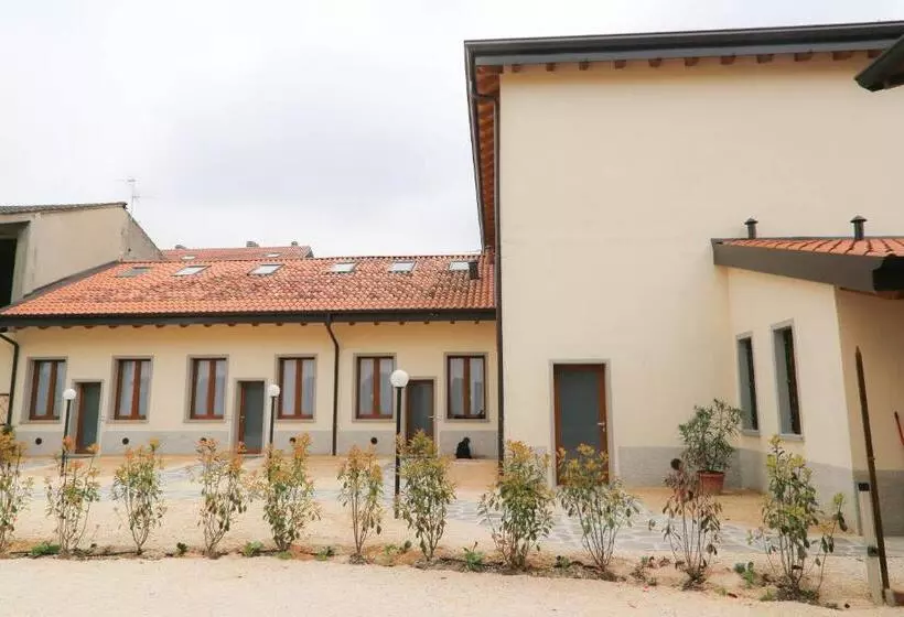 هتل Agriturismo Cascina Della Fontana