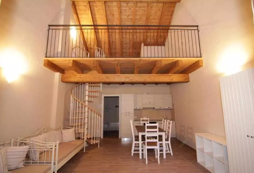 هتل Agriturismo Cascina Della Fontana