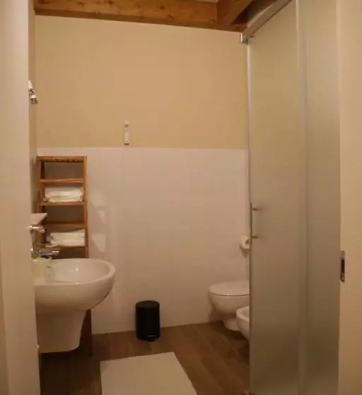 هتل Agriturismo Cascina Della Fontana