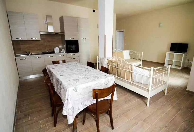 هتل Agriturismo Cascina Della Fontana