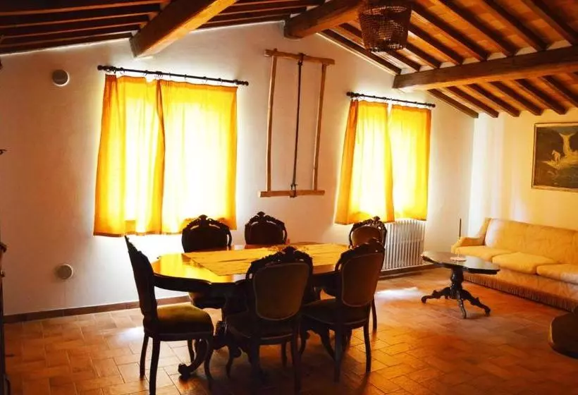 ホテル Agriturismo La Collina