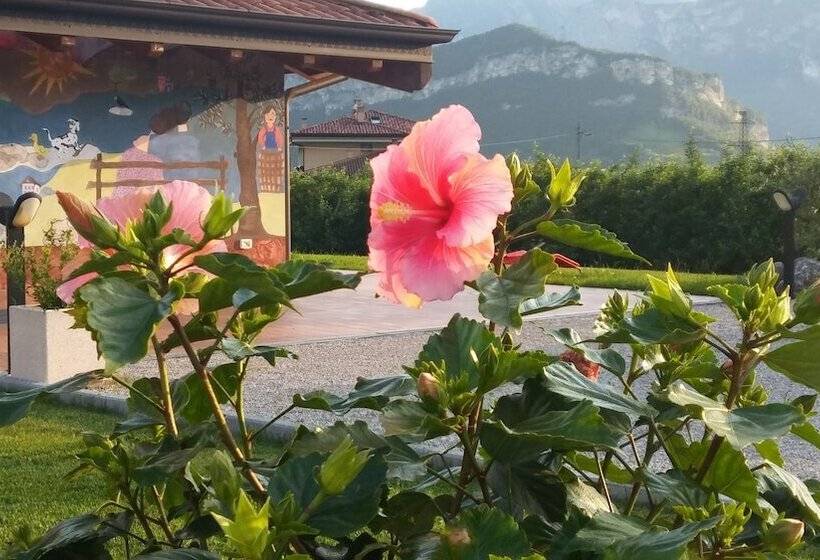 בית מלון כפרי Agriturismo Trefrutti