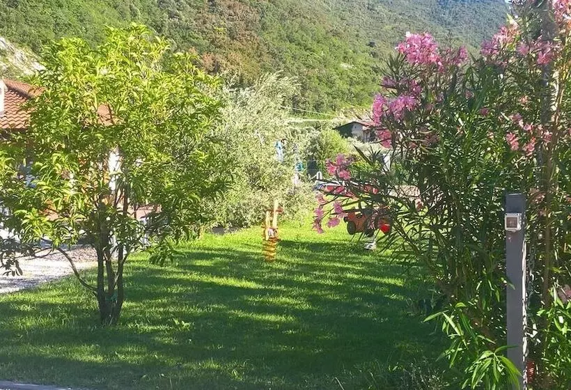 هتل Agriturismo Trefrutti