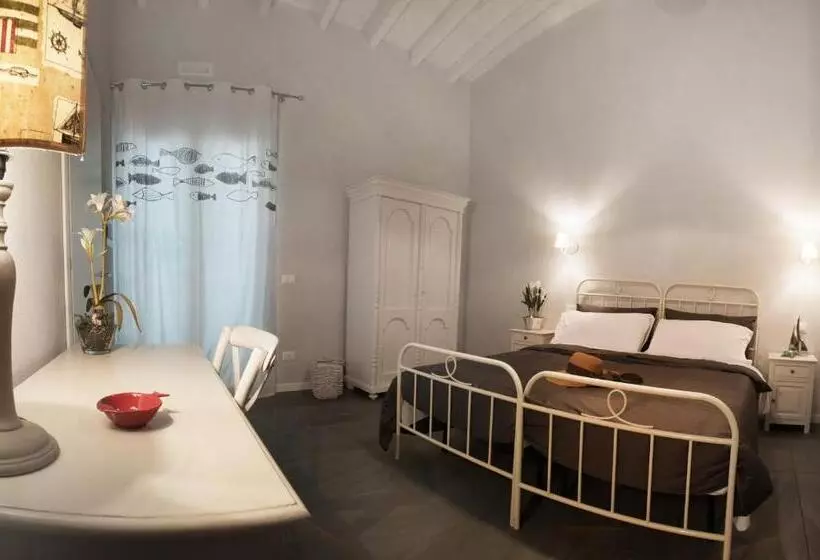 Majatalo Skipper White Guest House