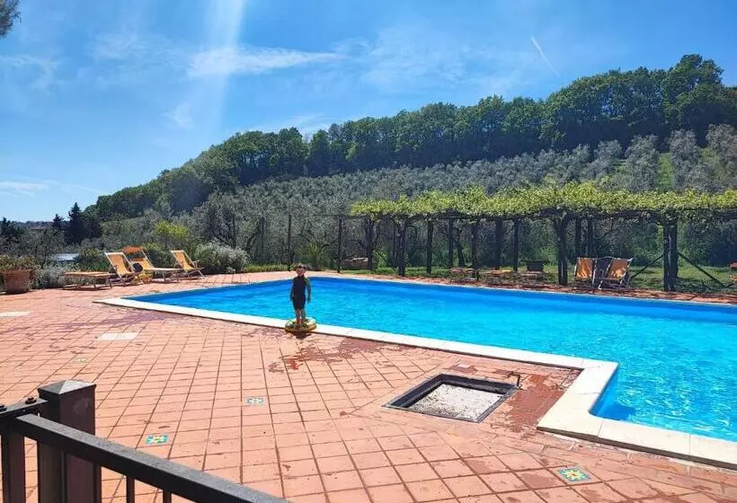 هتل Agriturismo Le Macine