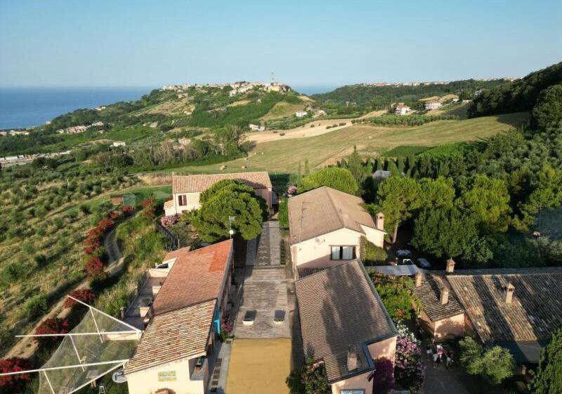 Отель Agriturismo Le Macine