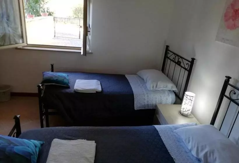 ペンション Da Angela   Camere Con Bagno Privato A Foligno Vicino Al Centro