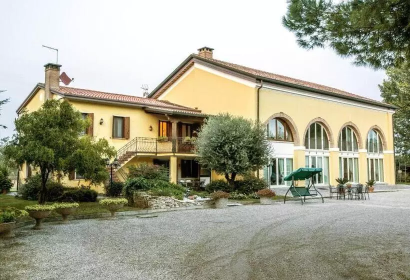 ホテル Agriturismo Ae Cavane