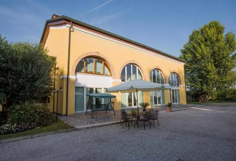 ホテル Agriturismo Ae Cavane