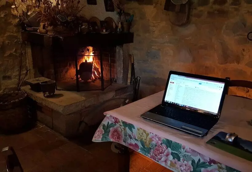 Hotelli Agriturismo Bio I Rondinelli