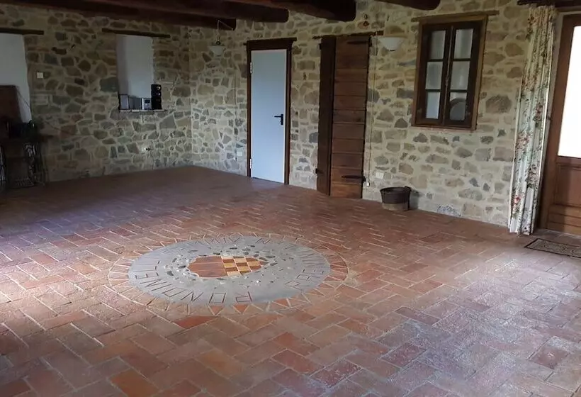 Hotelli Agriturismo Bio I Rondinelli