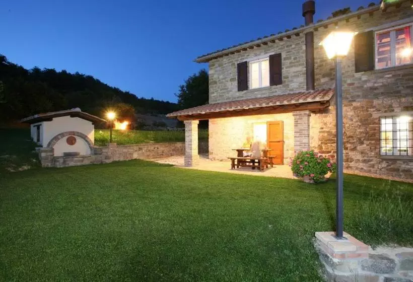 ホテル Agriturismo Caiburroni