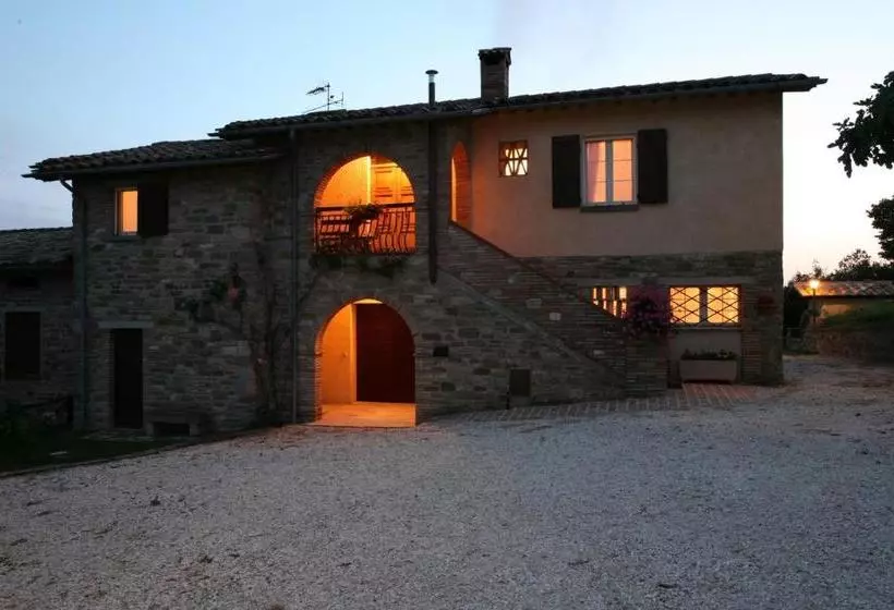 ホテル Agriturismo Caiburroni