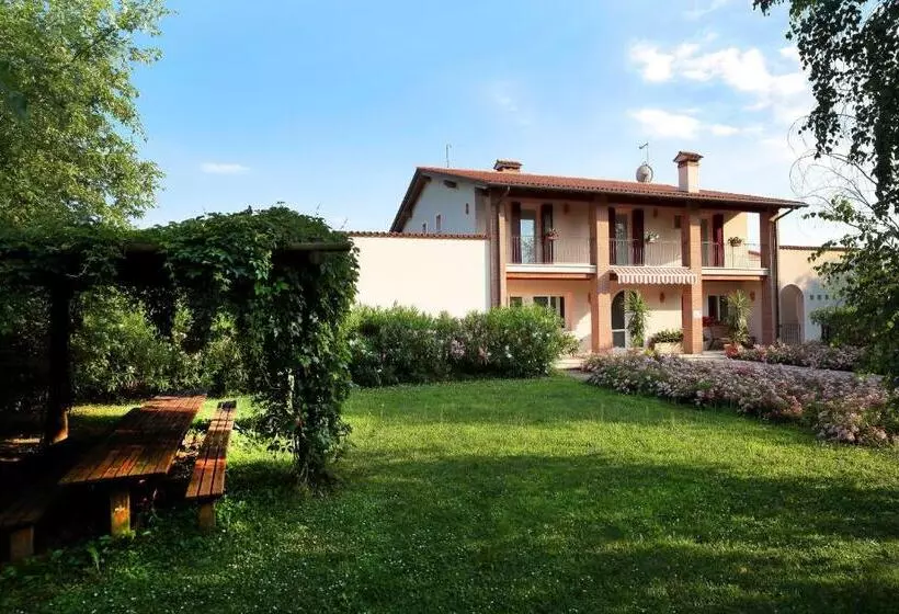 هتل Agriturismo Il Magicorto