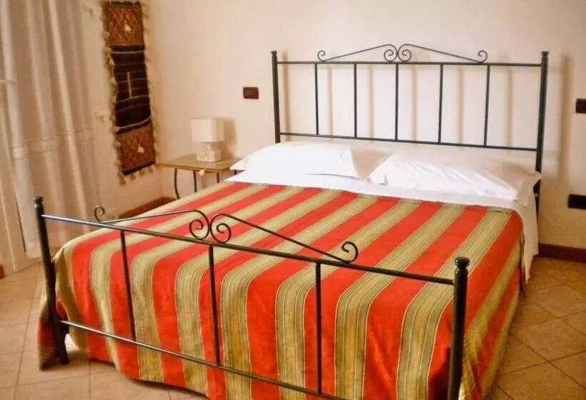 هتل Agriturismo Il Magicorto