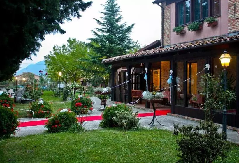 ホテル Agriturismo La Corte Sul Lago