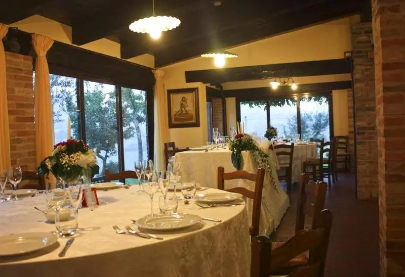 ホテル Agriturismo La Corte Sul Lago