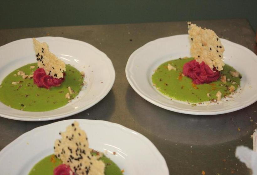 Отель Agriturismo La Corte Sul Lago