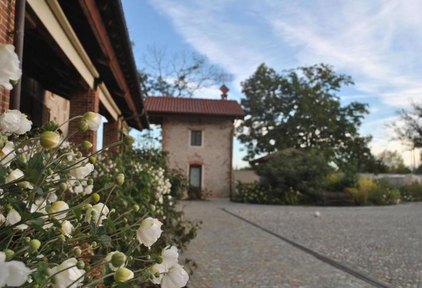 هتل Agriturismo Tetto Garrone