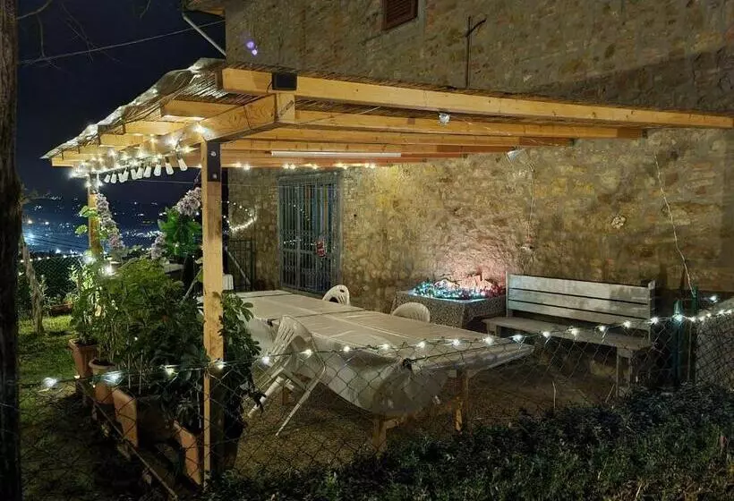 هتل Agriturismo Villino Del Grillo