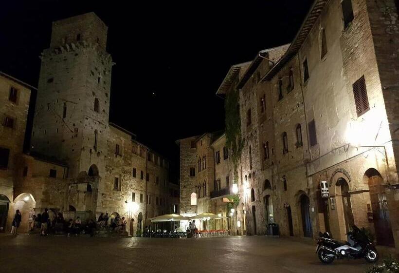 Отель Agriturismo Villino Del Grillo