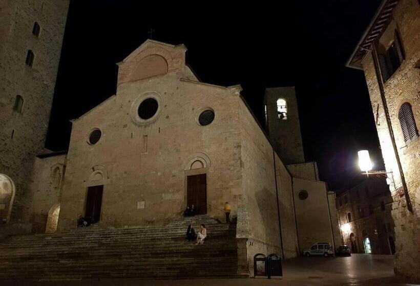 Отель Agriturismo Villino Del Grillo