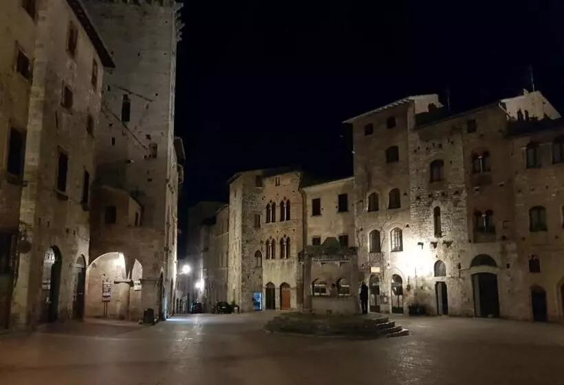 هتل Agriturismo Villino Del Grillo