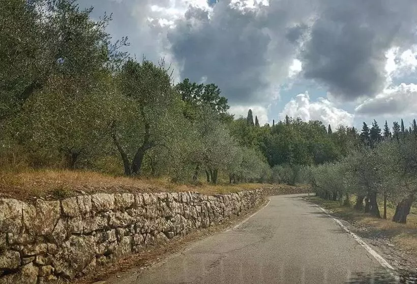 هتل Agriturismo Villino Del Grillo