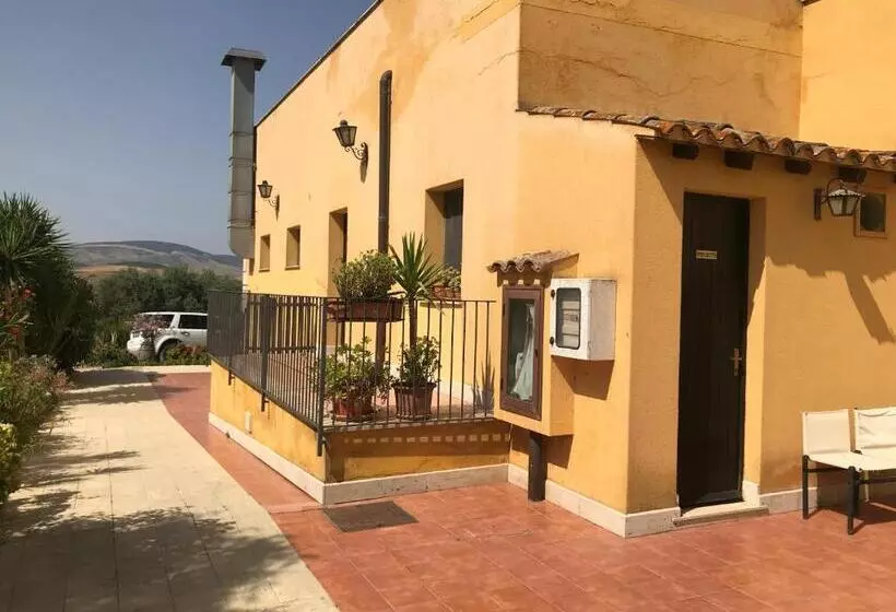 Hotelli Baglio Pocoroba
