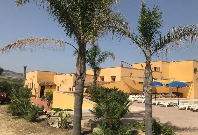 בית מלון כפרי Baglio Pocoroba