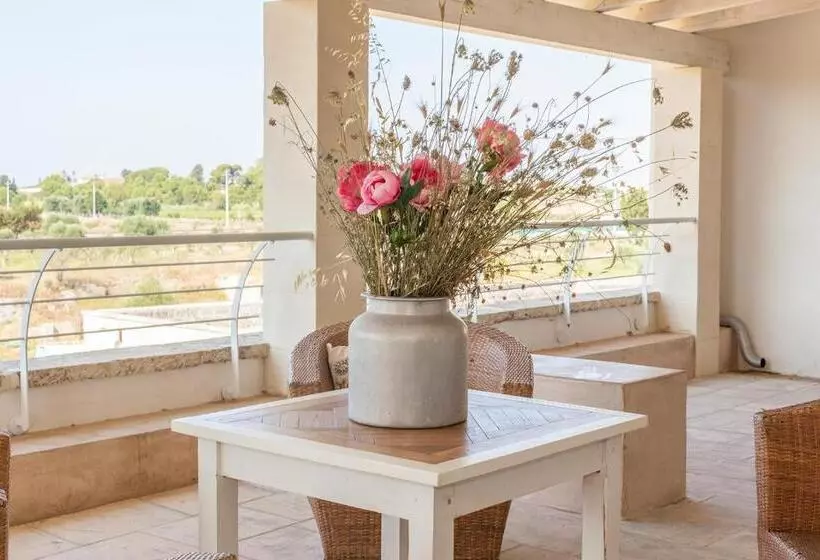 ホテル Agriturismo Li Calizzi Arte E Natura