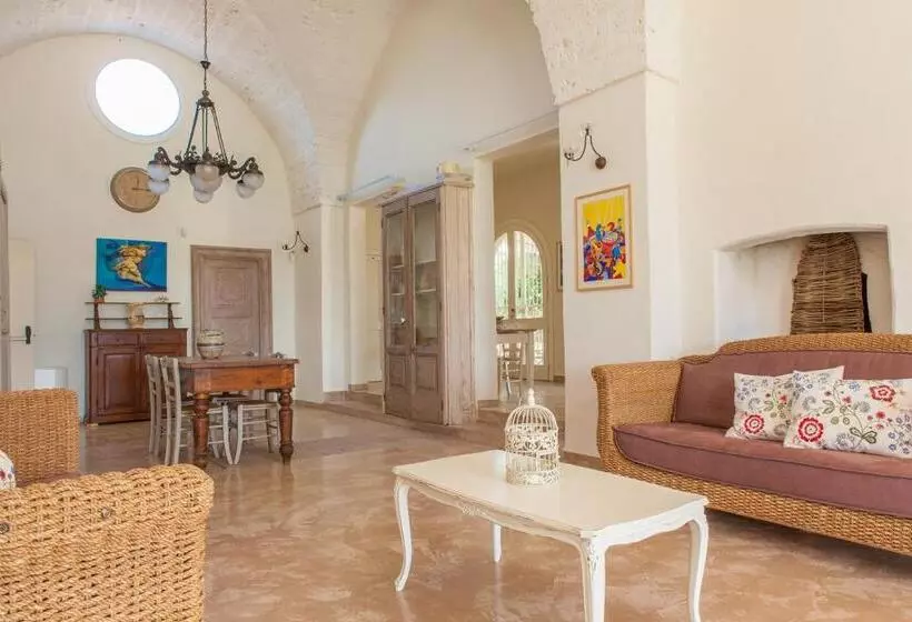 ホテル Agriturismo Li Calizzi Arte E Natura