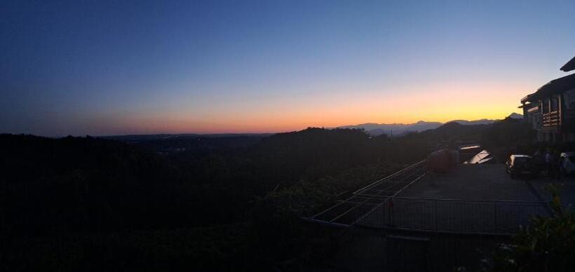 بنسيون La Casa De Riki