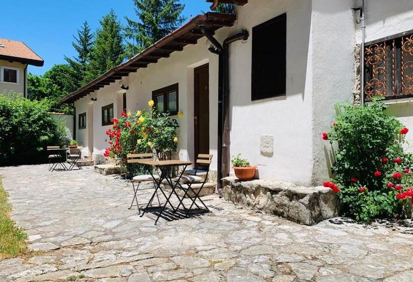 צימר Villa Dei Pini