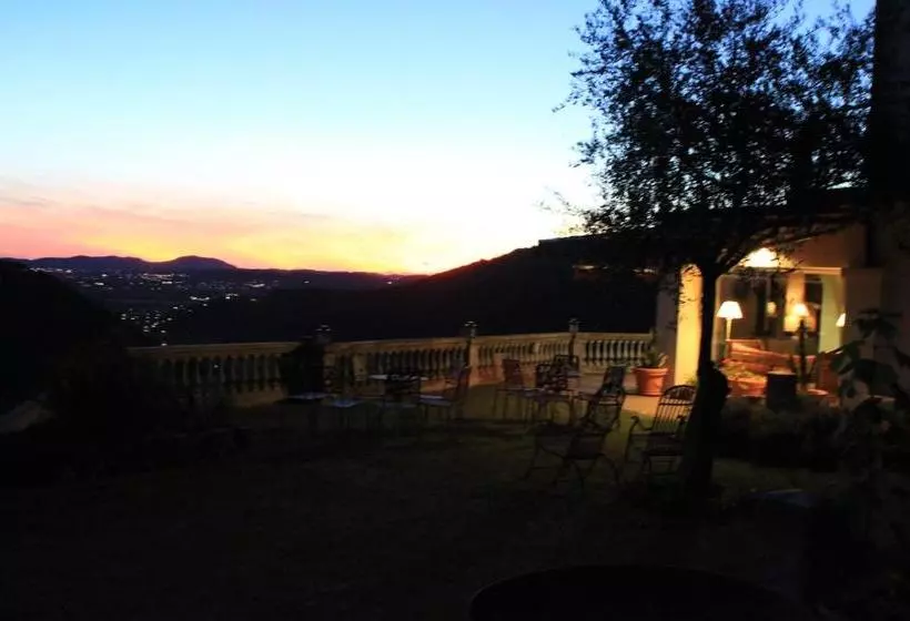 ホテル Agriturismo Casa Adea