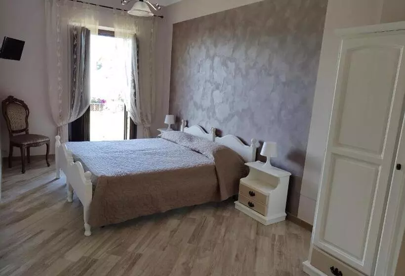 ホテル Agriturismo Donna Bianca