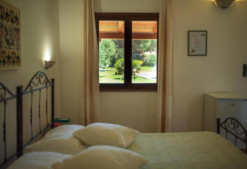 فندق Agriturismo La Genziana