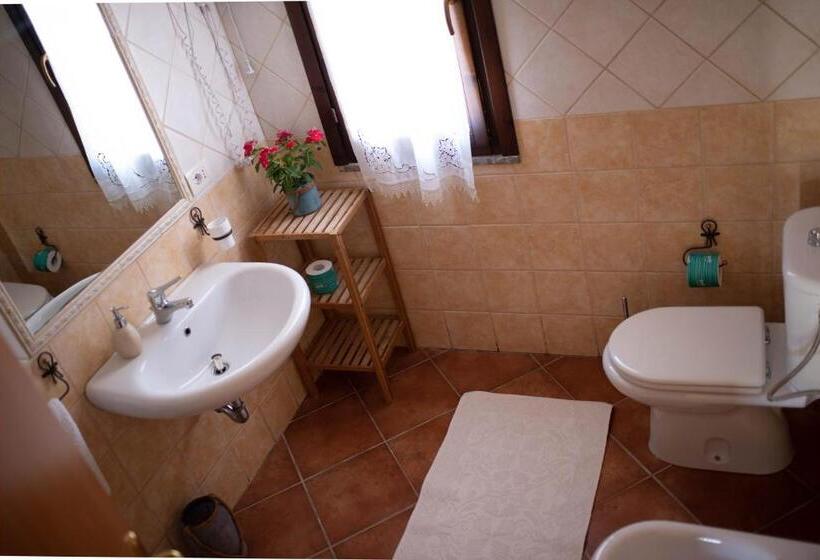 فندق Agriturismo La Genziana