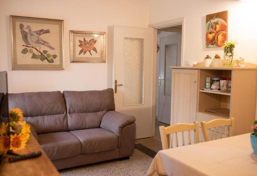 فندق Agriturismo La Genziana