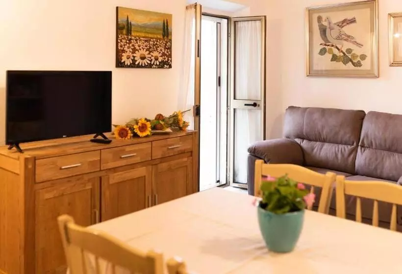 Hotelli Agriturismo La Genziana