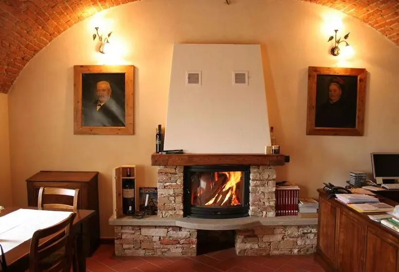 ホテル Agriturismo La Virginia